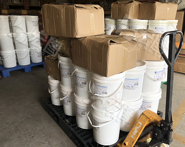 注射(樹(shù)脂鉆)模具膠硬度40度